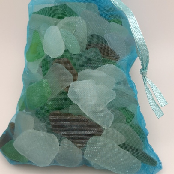 BEACH SEA GLASS 170+pieces Beautiful shapes & colors - Picture 11 of 11